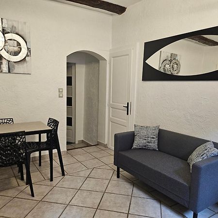 Appartement Dans Ancien Moulin A Huile Renove Грас Екстериор снимка