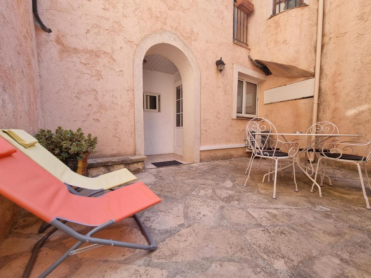 Appartement Dans Ancien Moulin A Huile Renove Грас Екстериор снимка