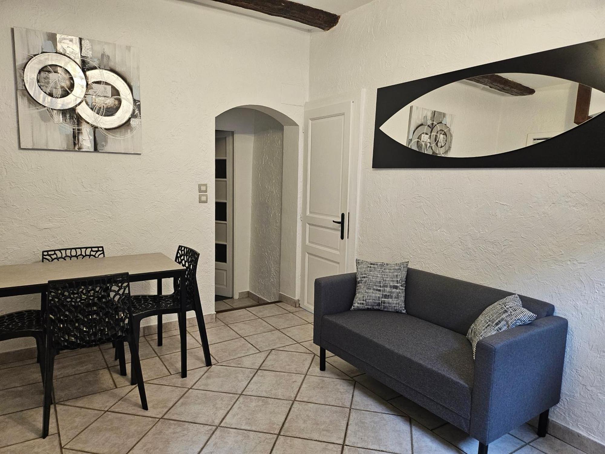 Appartement Dans Ancien Moulin A Huile Renove Грас Екстериор снимка